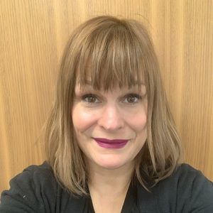 Meet your Posher, Dana